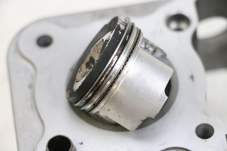 photo de ZYLINDER KOLBEN SYM ORBIT III 3 4T 50 (2018 - 2021) - Zoom auf Komponenten