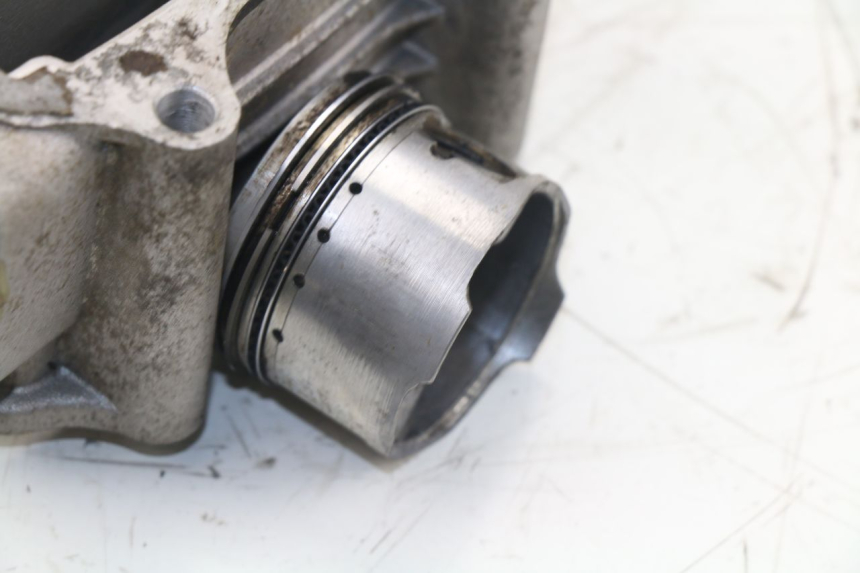 photo de ZYLINDER KOLBEN PEUGEOT V-CLIC VCLIC 50 (2007 - 2013)