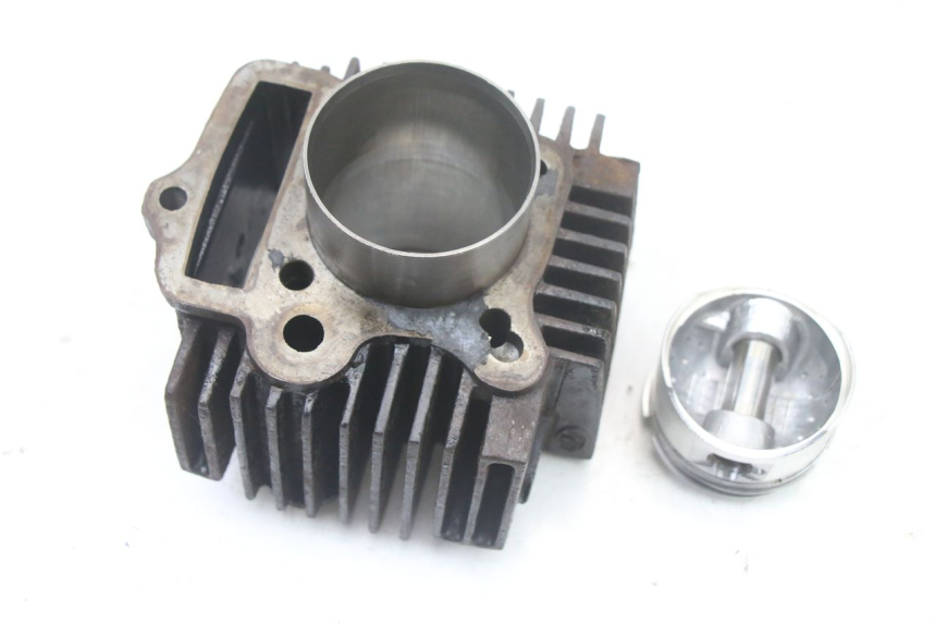 photo de ZYLINDER KOLBEN APOLLO RFZ 125