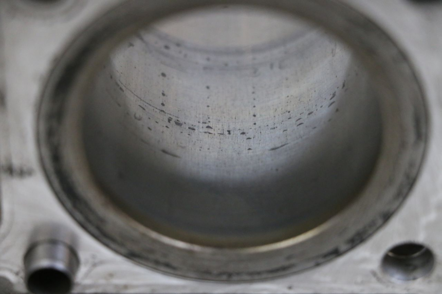 photo de ZYLINDER KOLBEN YAMAHA TTR 125 (2000 - 2020) - Alternative Perspektive