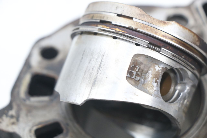 photo de ZYLINDER KOLBEN PIAGGIO XEVO - X EVO 125 (2007 - 2016)