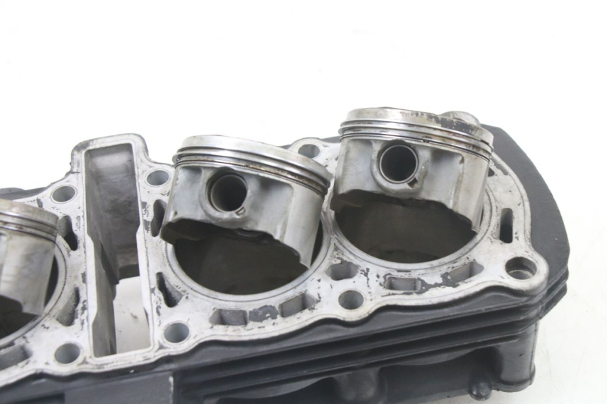 photo de ZYLINDER KOLBEN YAMAHA FZS FAZER 600 (2001 - 2003)
