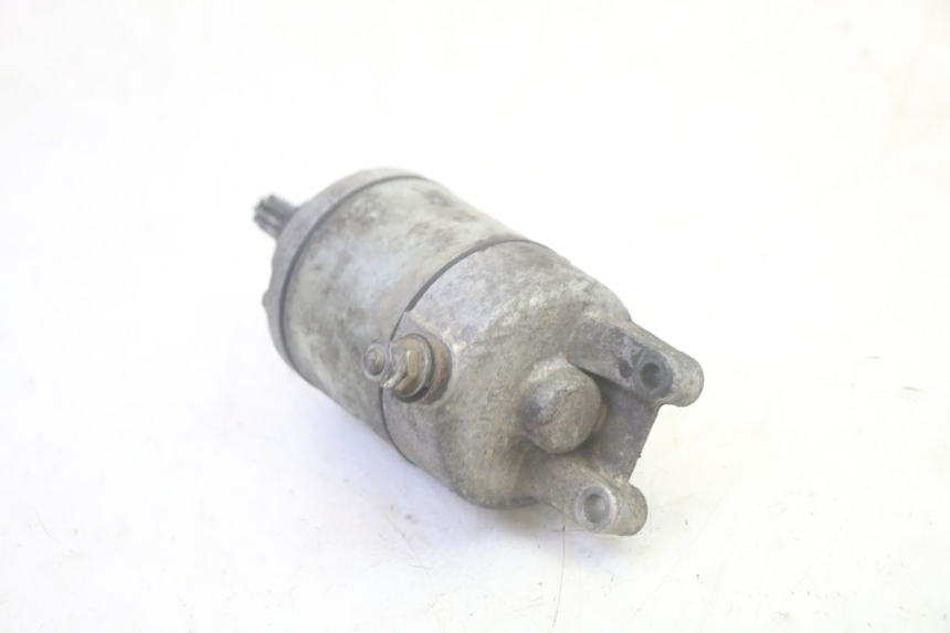 photo de ANLASSER PEUGEOT ELYSEO 125 (1999 - 2004) - Details der Befestigungspunkte