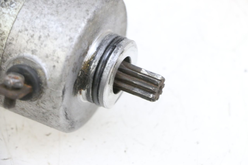 photo de STARTER YAMAHA YP MAJESTY 125 (2002 - 2006) - Technische Nahaufnahme