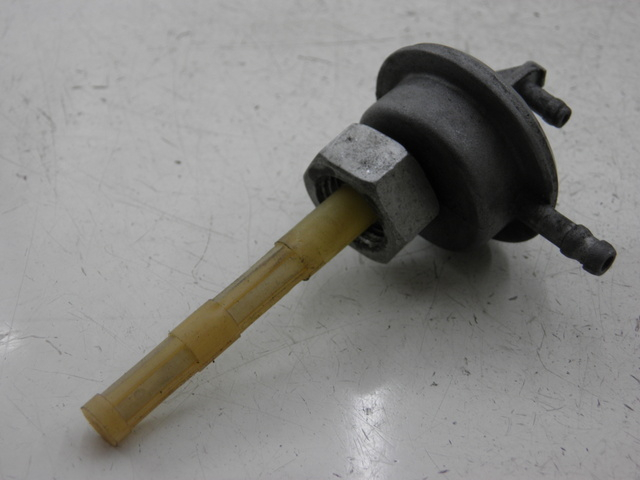 photo de TANKUNTERDRUCK KYMCO AGILITY 4T 50 (2005 - 2018)