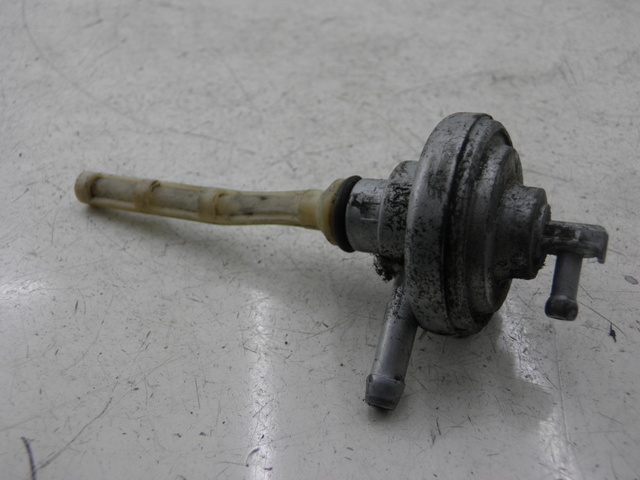 photo de TANKUNTERDRUCK PIAGGIO FLY 2T 50 (2004 - 2017)