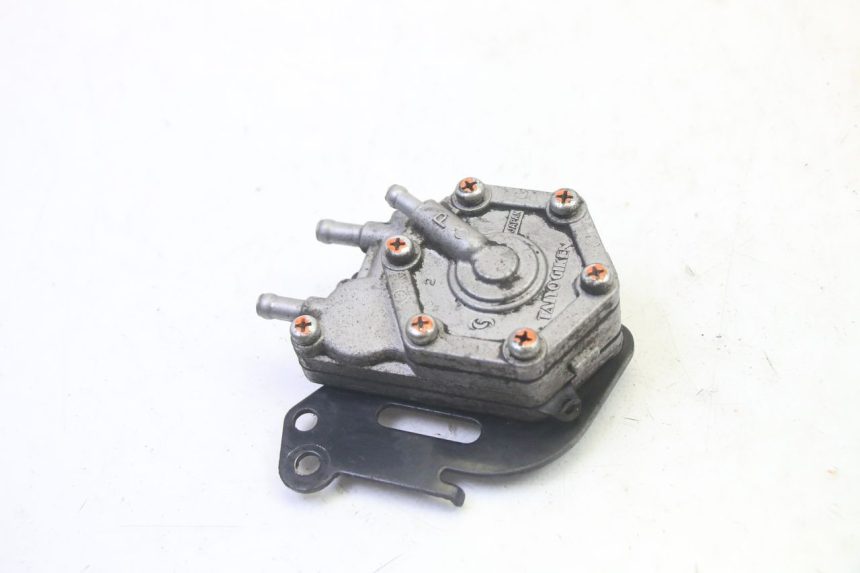 photo de TANKUNTERDRUCK PEUGEOT VIVACITY NEW 4T 50 (2008 - 2017)