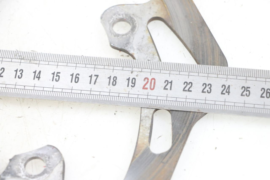 photo de BREMSSCHEIBE HINTEN KAWASAKI KXF KX-F 250 (2017 - 2019) - Zoom auf Gebrauchszustand