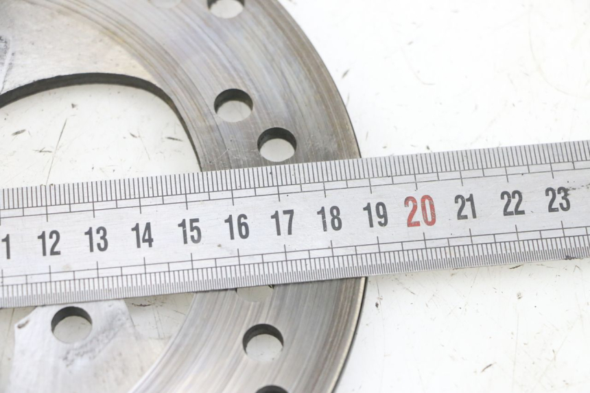 photo de BREMSSCHEIBE HINTEN YAMAHA YP MAJESTY 125 (2002 - 2006) - Zoom auf Gebrauchszustand