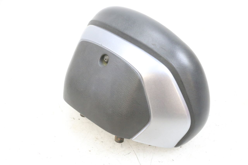 photo de RÜCKENLEHNE  SYM GTS EVO 125 (2009 - 2013) - Zoom auf Gebrauchszustand