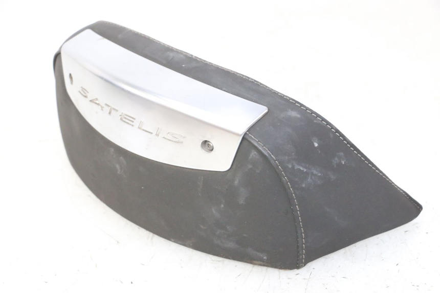 photo de RüCKENLEHNE PEUGEOT SATELIS 125 (2010 - 2012)