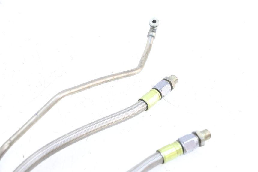 photo de ÖLSCHLAUCH MV AGUSTA BRUTALE R WALLY 910 (2008 - 2008) - Zoom auf Gebrauchszustand