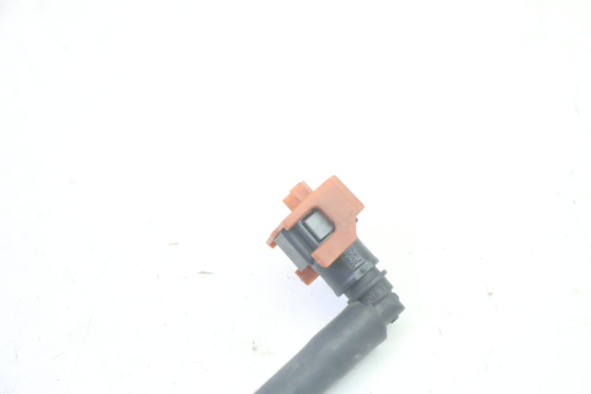 photo de KRAFTSTOFFLEITUNGEN YAMAHA FJR ABS 1300 (2006 - 2012) - Technische Nahaufnahme