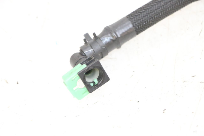 photo de EINSPRITZVENTILE SCHLAUCH KAWASAKI KXF KX-F 250 (2017 - 2019) - Zoom auf Gebrauchszustand