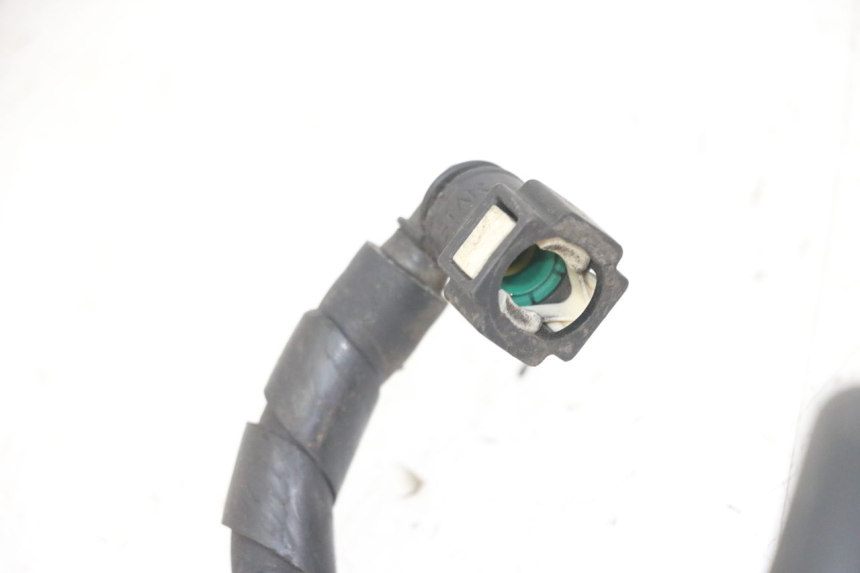 photo de EINSPRITZVENTILE SCHLAUCH PIAGGIO MP3 LT 400 (2007 - 2012)