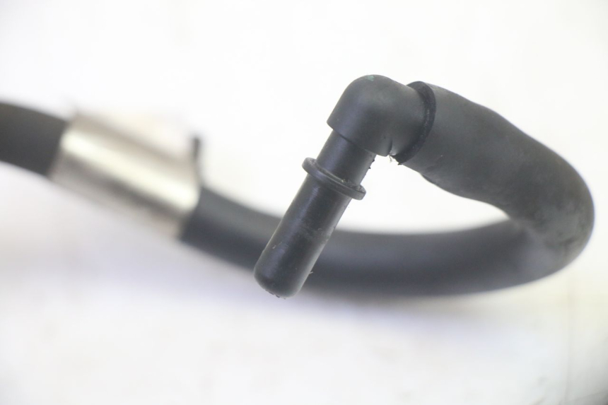 photo de EINSPRITZVENTILE SCHLAUCH PIAGGIO MP3 LT 400 (2007 - 2012) - Zoom auf Gebrauchszustand