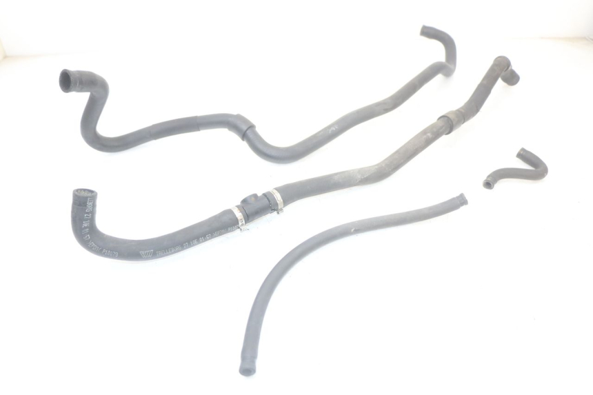 photo de KÜHLERSCHLAUCH PIAGGIO XEVO - X EVO 125 (2007 - 2016) - Hauptansicht