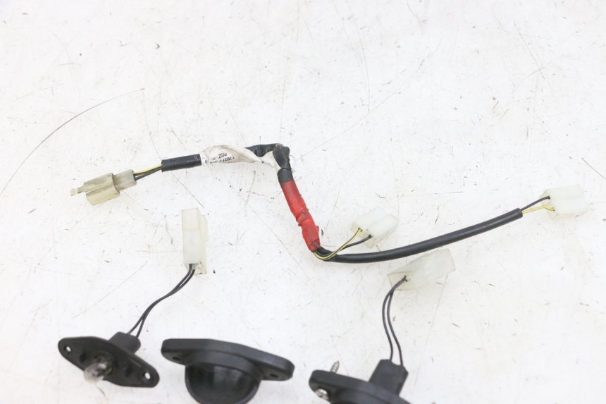 photo de KENNZEICHENBELEUCHTUNG PIAGGIO MP3 500 (2016 - 2018) - Alternative Perspektive