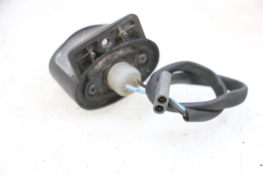 photo de KENNZEICHENBELEUCHTUNG YAMAHA YP MAJESTY 125 (2002 - 2006) - Zoom auf Gebrauchszustand