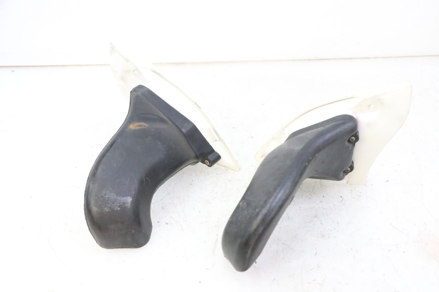 photo de KÜHLER VERKLEIDUNG YAMAHA FJ 36Y 1100 (1984 - 1985)