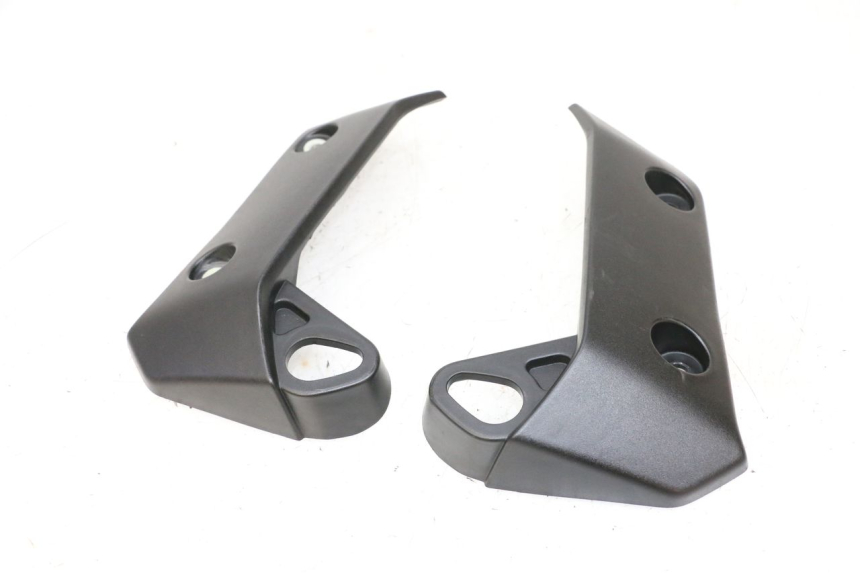 photo de KÜHLER VERKLEIDUNG YAMAHA MT-07 MT07 ABS 700 (2018 - 2020) - Oberflächenzustand und Material