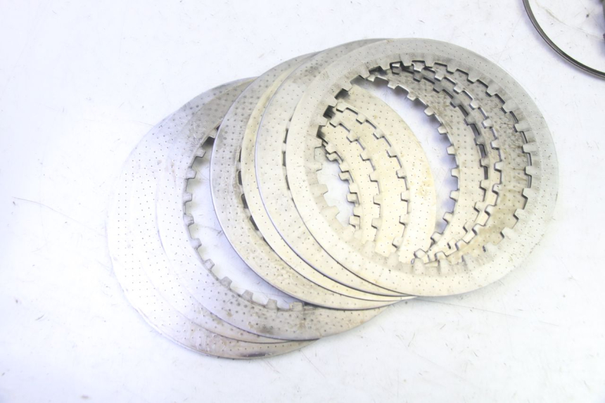 photo de KUPPLUNG MV AGUSTA BRUTALE R WALLY 910 (2008 - 2008) - Details der Befestigungspunkte