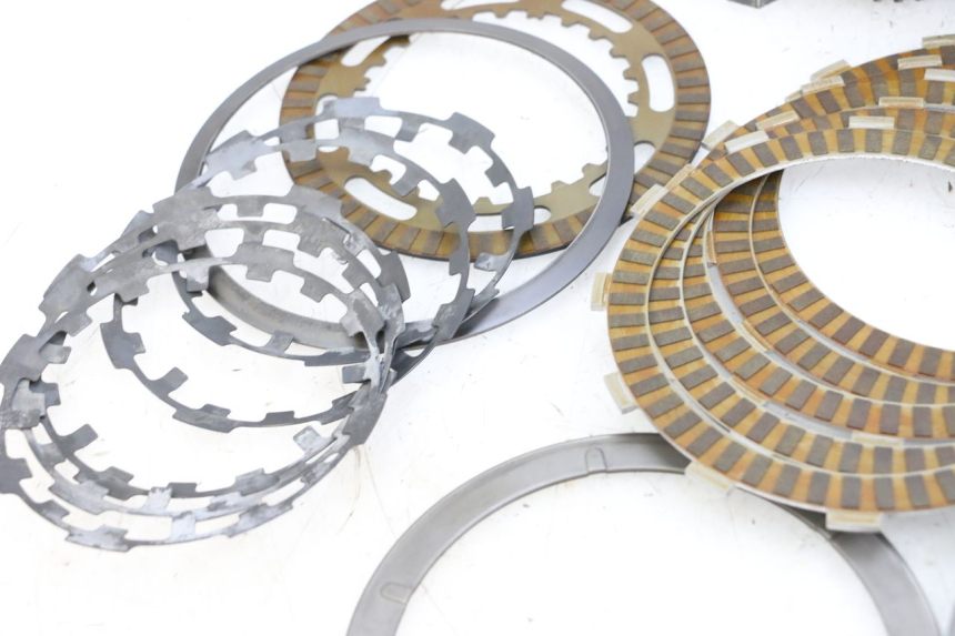 photo de KUPPLUNG SUZUKI BURGMAN EXECUTIVE ABS 650 (2006 - 2012) - Gesamtansicht des Produkts