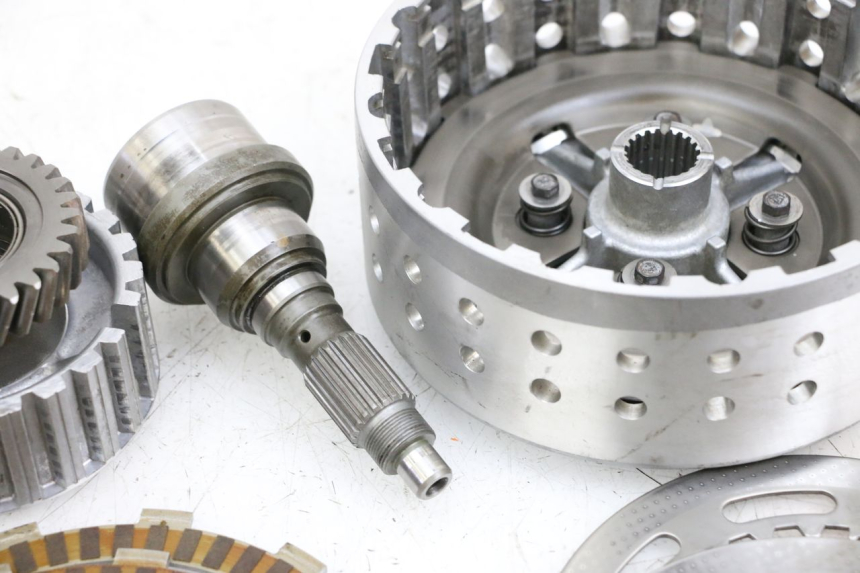 photo de KUPPLUNG SUZUKI BURGMAN EXECUTIVE ABS 650 (2006 - 2012) - Kennzeichnungen und Originalreferenzen