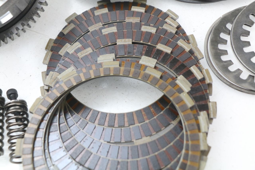 photo de KUPPLUNG SUZUKI GSX-R GSXR K16 1000 (2012 - 2016) - Charakteristische Merkmale