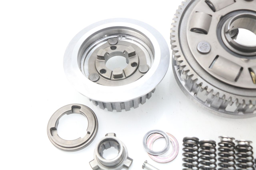 photo de KUPPLUNG SUZUKI GSX-R GSXR K16 1000 (2012 - 2016) - Geprüftes Gebrauchtteil