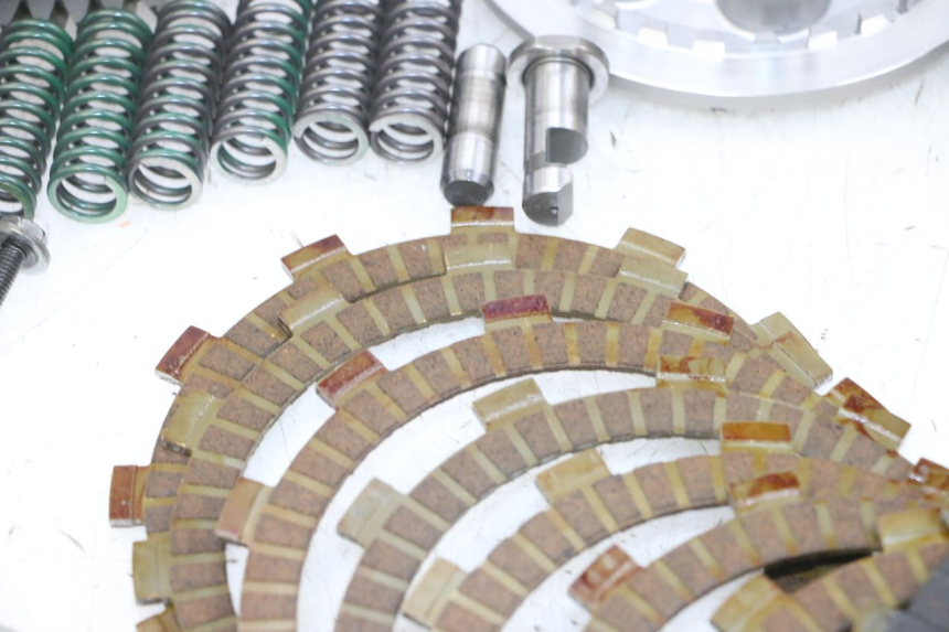 photo de KUPPLUNG YAMAHA TDM ABS 900 (2002 - 2014) - Technische Nahaufnahme