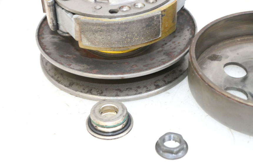 photo de KUPPLUNG YAMAHA X-MAX XMAX 125 (2010 - 2013) - Details der Befestigungspunkte