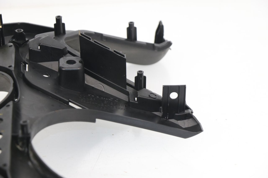 photo de TACHOMETERBLENDE KYMCO DINK STREET 125 (2009 - 2014)