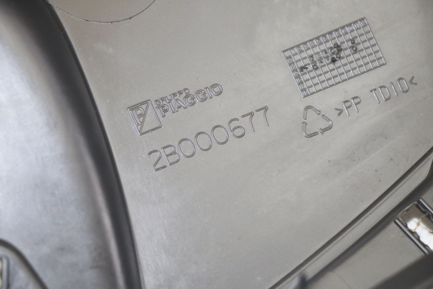 photo de TACHO VERKLEIDUNG PIAGGIO MP3 HPE 350 (2018 - 2020) - Geprüftes Gebrauchtteil