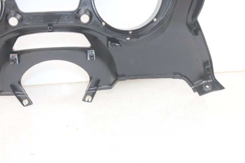 photo de TACHO VERKLEIDUNG PIAGGIO MP3 HPE 300 (2019 - 2026) - Oberflächenzustand und Material