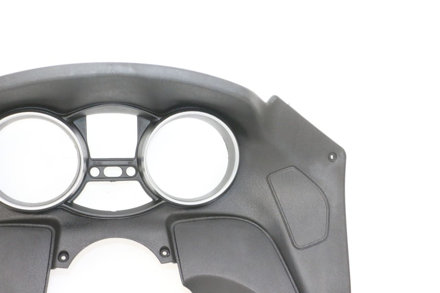 photo de TACHO VERKLEIDUNG PIAGGIO MP3 RL 250 (2007 - 2010) - Kennzeichnungen und Originalreferenzen