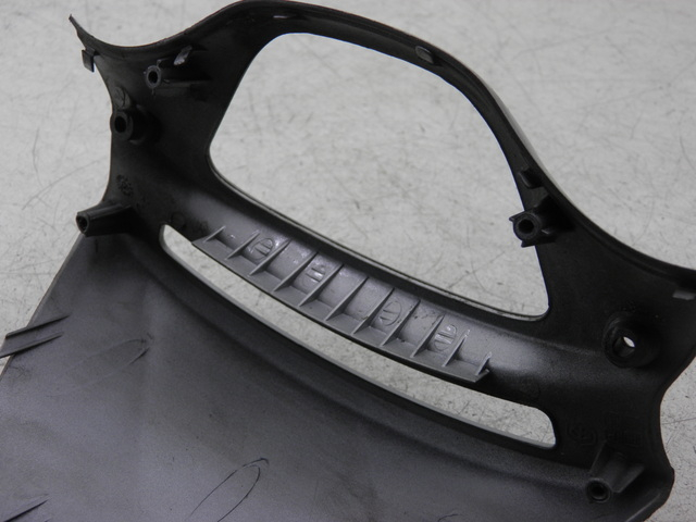 photo de TACHOMETERBLENDE PIAGGIO X9 EVOLUTION 500 (2003 - 2005)