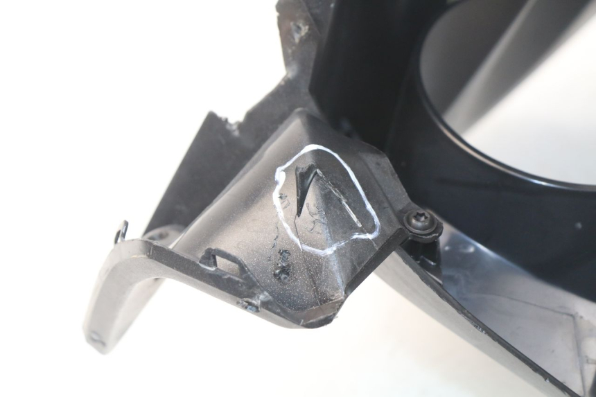 photo de TACHO VERKLEIDUNG PEUGEOT SATELIS 500 (2007 - 2013)