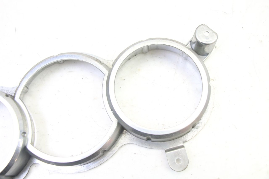 photo de TACHO VERKLEIDUNG PEUGEOT SATELIS 250 (2006 - 2012)