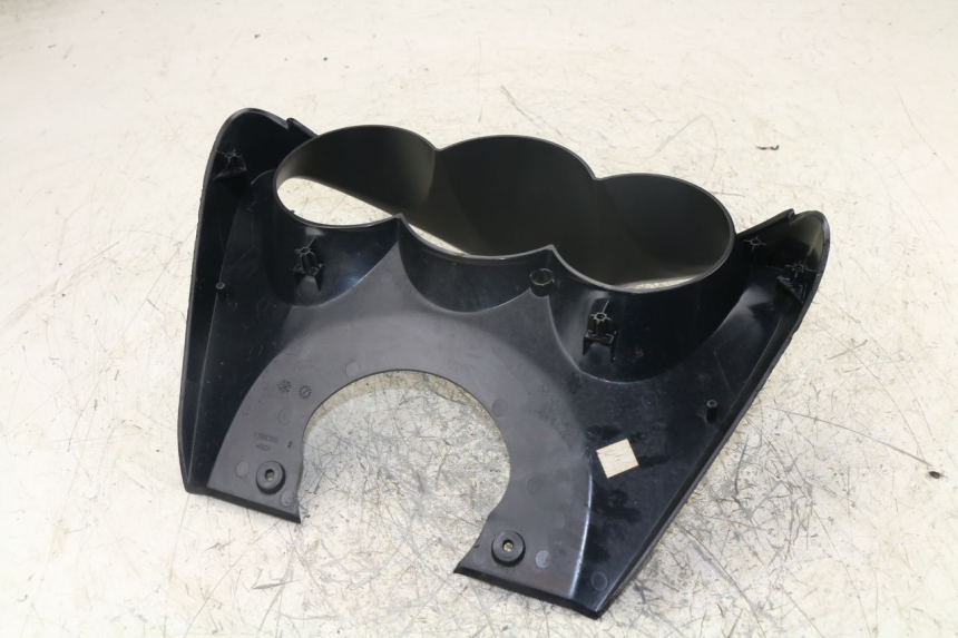 photo de TACHO VERKLEIDUNG PEUGEOT SATELIS 400 (2007 - 2013)