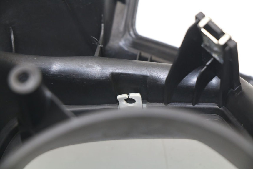 photo de TACHO VERKLEIDUNG YAMAHA XMAX X-MAX ABS 125 (2014 - 2016) - Detailansicht des Bauteils