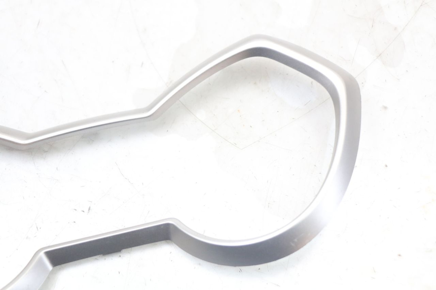 photo de TACHOMETERBLENDE YAMAHA XMAX X-MAX ABS 125 (2017 - 2020) - Zoom auf Gebrauchszustand