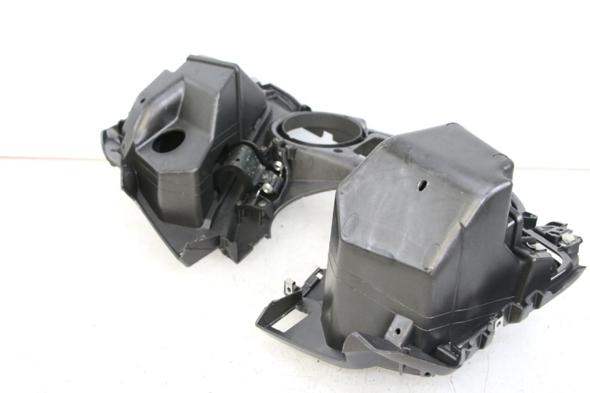 photo de TACHOMETERBLENDE PIAGGIO X10 125 (2012 - 2017)