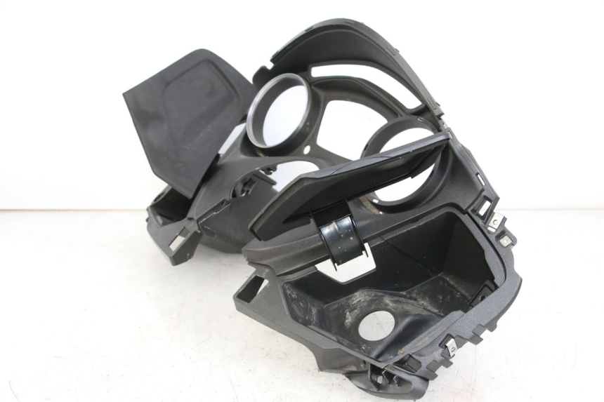 photo de TACHOMETERBLENDE PIAGGIO X10 125 (2012 - 2017)