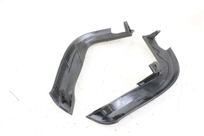 photo de TACHOMETERBLENDE PIAGGIO X10 125 (2012 - 2017)
