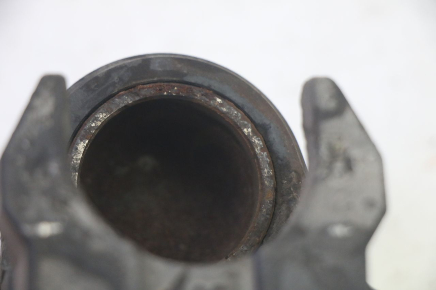 photo de HINTEN BREMSSATTEL YAMAHA FJR ABS 1300 (2006 - 2012) - Details der Befestigungspunkte