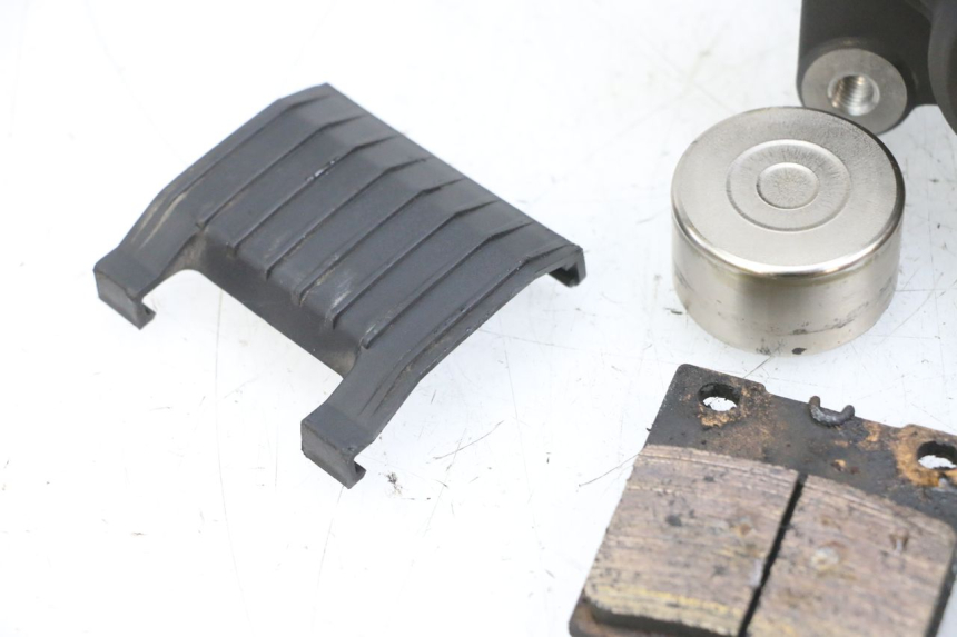 photo de BREMSZANGE HINTEN SUZUKI GSF N BANDIT 600 (1996 - 1999) - Oberflächenzustand und Material