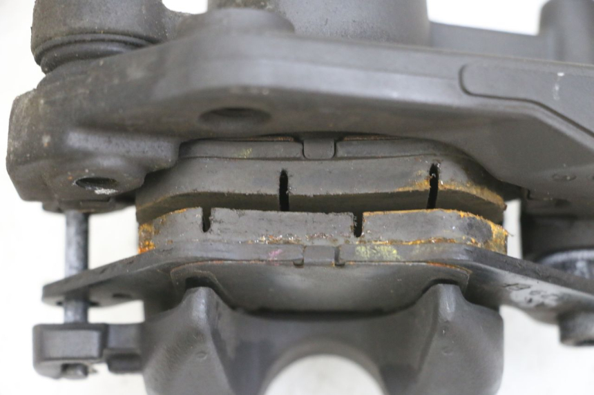 photo de BREMSZANGE HINTEN YAMAHA TRICITY 300 (2020 - 2024) - Zoom auf Gebrauchszustand