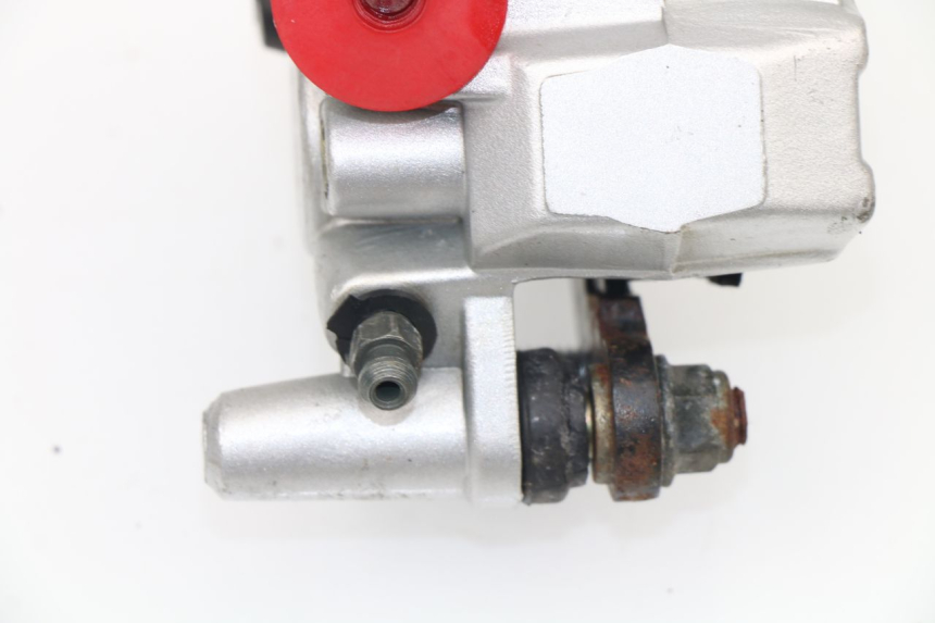 photo de BREMSZANGE VORNE BAOTIAN BT SPEEDROAD 125 (2008 - 2012)