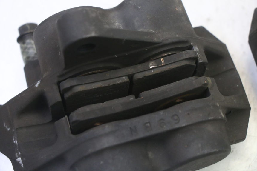 photo de BREMSZANGE VORNE YAMAHA FZ6 FAZER S2 600 (2007 - 2011)